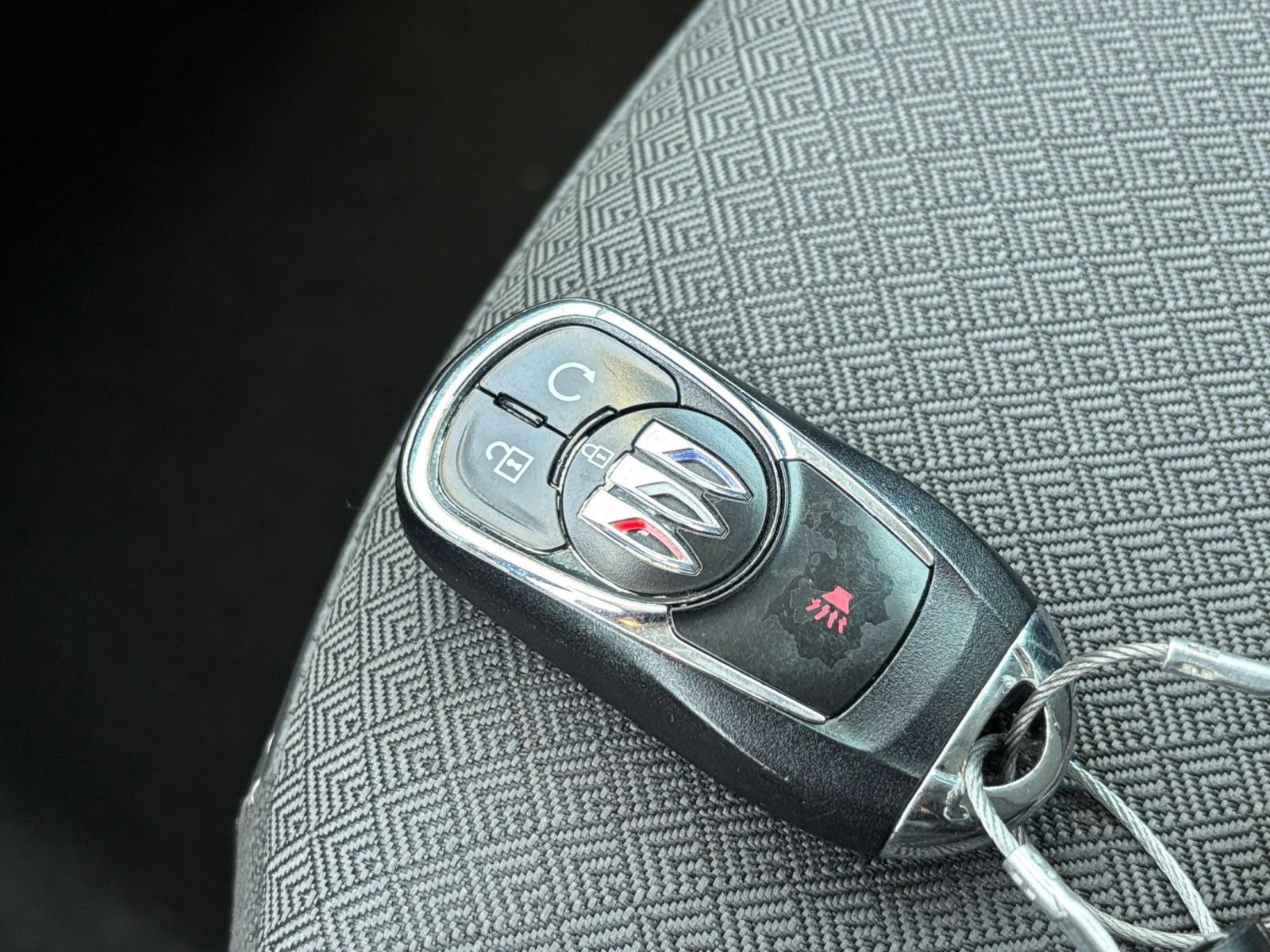 Used 2025 Buick Encore GX Preferred AWD/4WD image 21