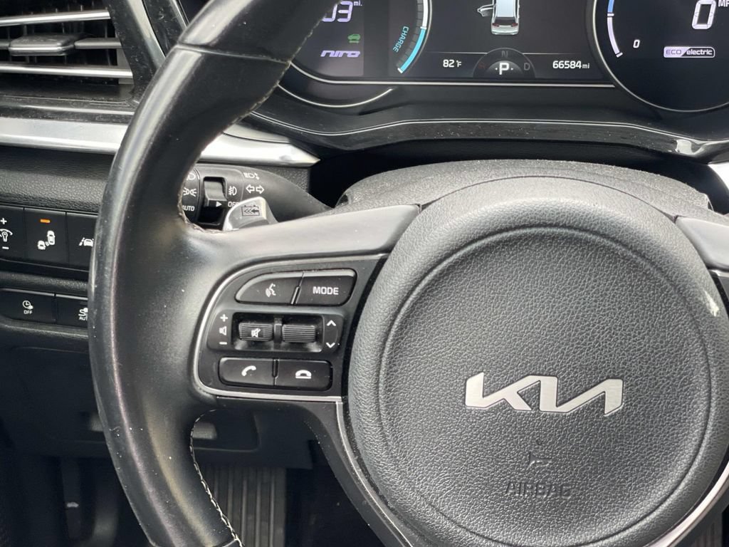 Used 2022 Kia Niro EX FWD image 10