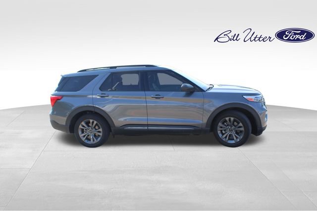 Used 2021 Ford Explorer XLT w/ Equipment Group 202A RWD image 4