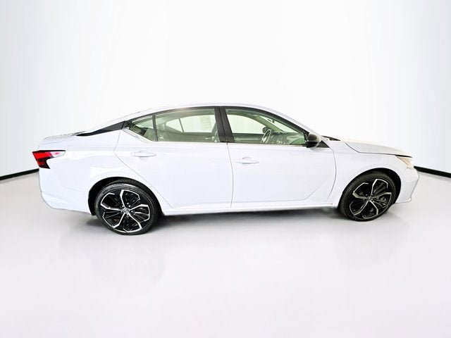 Certified 2024 Nissan Altima 2.5 SR w/ SR Premium Package AWD/4WD image 4