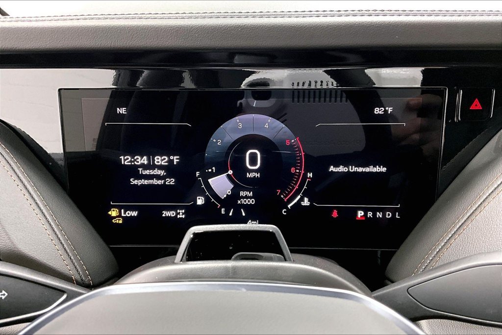 New 2027 GMC Yukon XL AT4 w/ AT4 Premium Plus Package AWD/4WD image 15