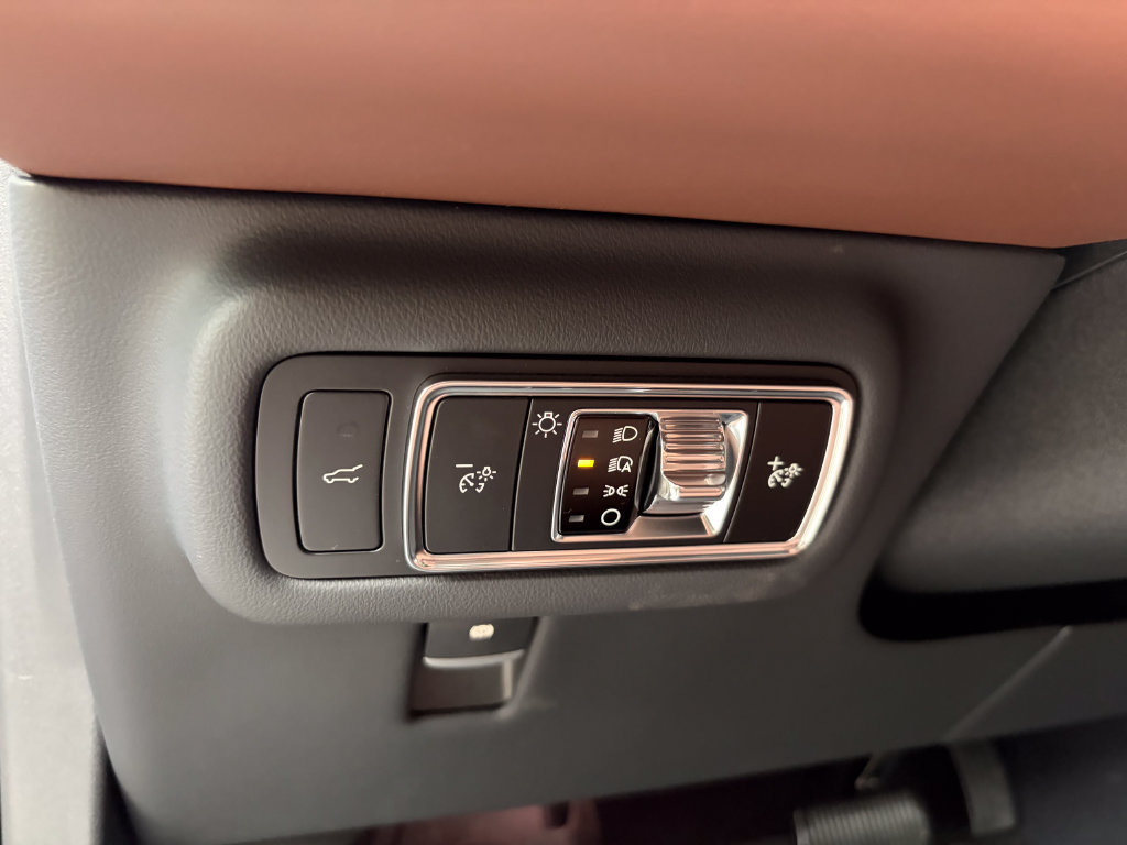 New 2026 Lincoln Nautilus Reserve AWD/4WD image 14