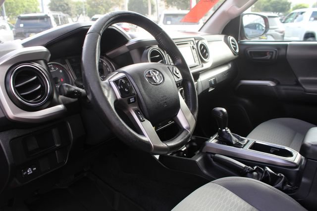 Used 2016 Toyota Tacoma SR5 w/ SR5 Appearance Package (SN) RWD image 57