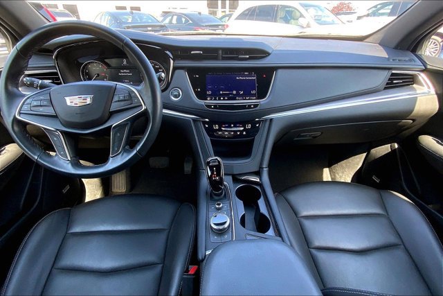 Used 2024 Cadillac XT5 Luxury w/ LPO, Floor Liner Package AWD/4WD image 15