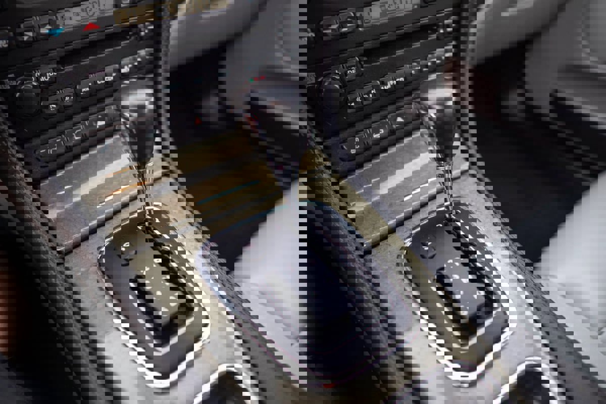 Used 2003 Jaguar S-TYPE R image 36