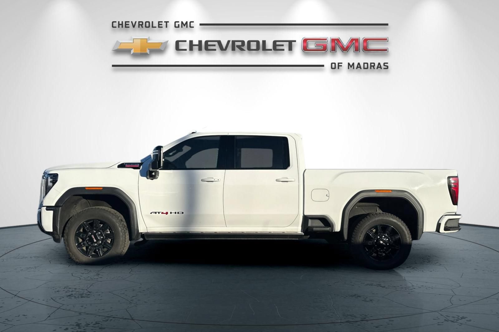 Used 2025 GMC Sierra 2500 AT4 w/ AT4 Premium Plus Package AWD/4WD image 94