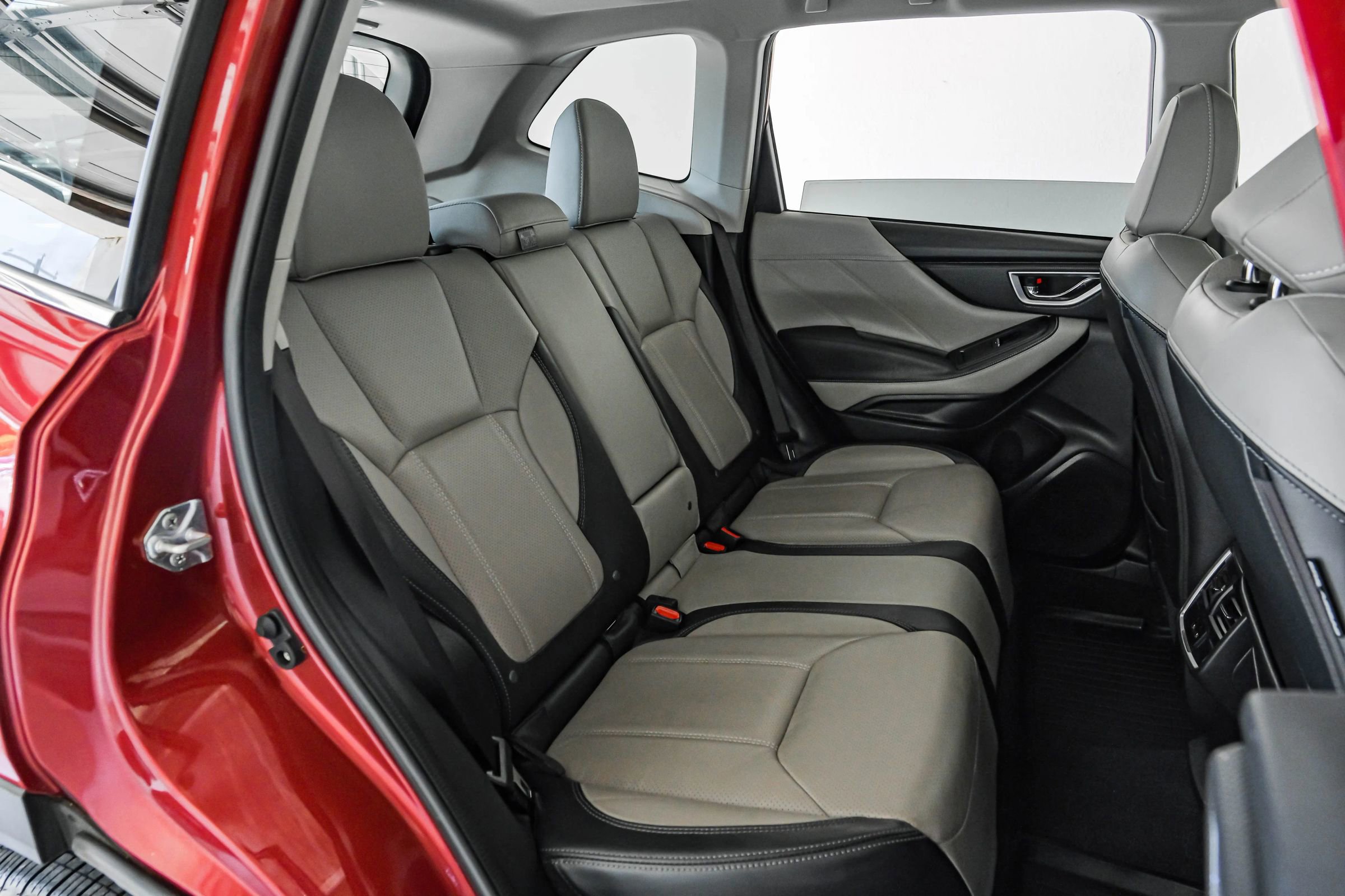 Used 2023 Subaru Forester Limited w/ Popular Package #2 image 29