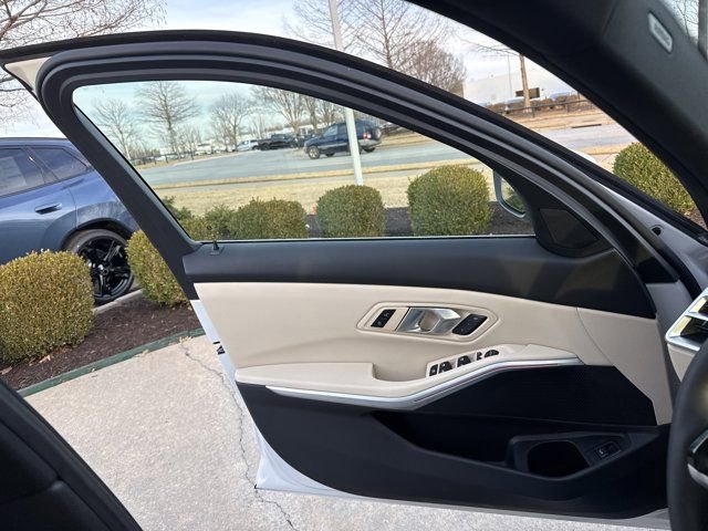 Certified 2025 BMW 330i xDrive Sedan w/ Premium Package image 20