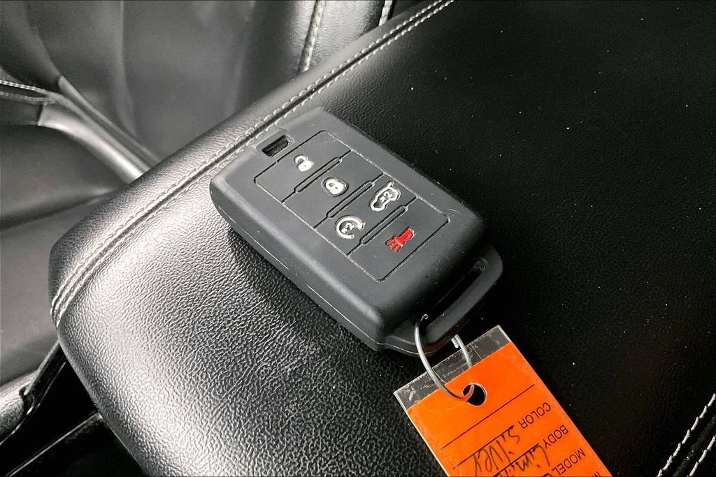 Used 2023 Jeep Grand Cherokee L Limited AWD/4WD image 12