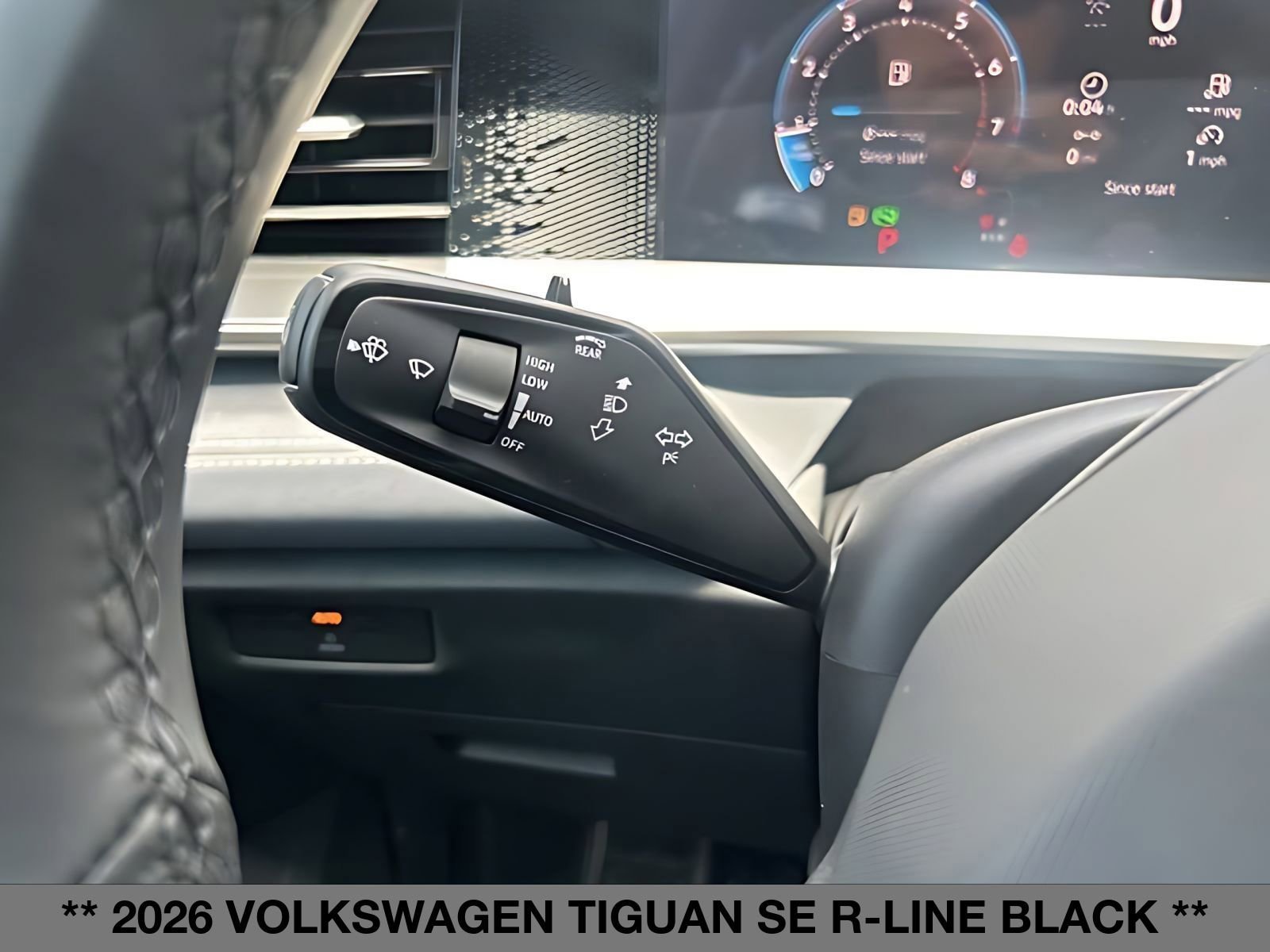 New 2026 Volkswagen Tiguan SE R-Line AWD/4WD image 29