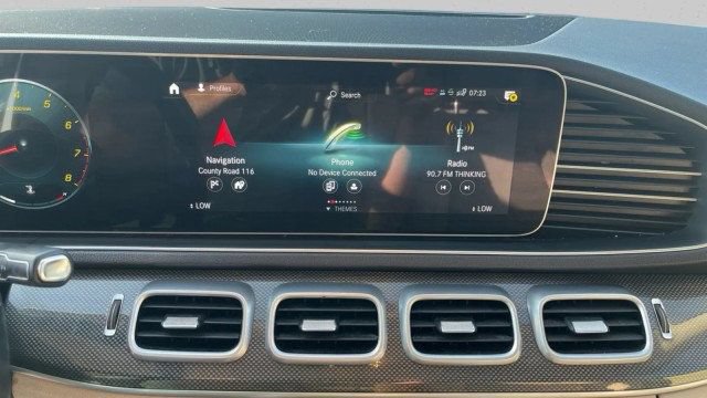 Used 2021 Mercedes-Benz GLE 350 w/ Premium Package image 19