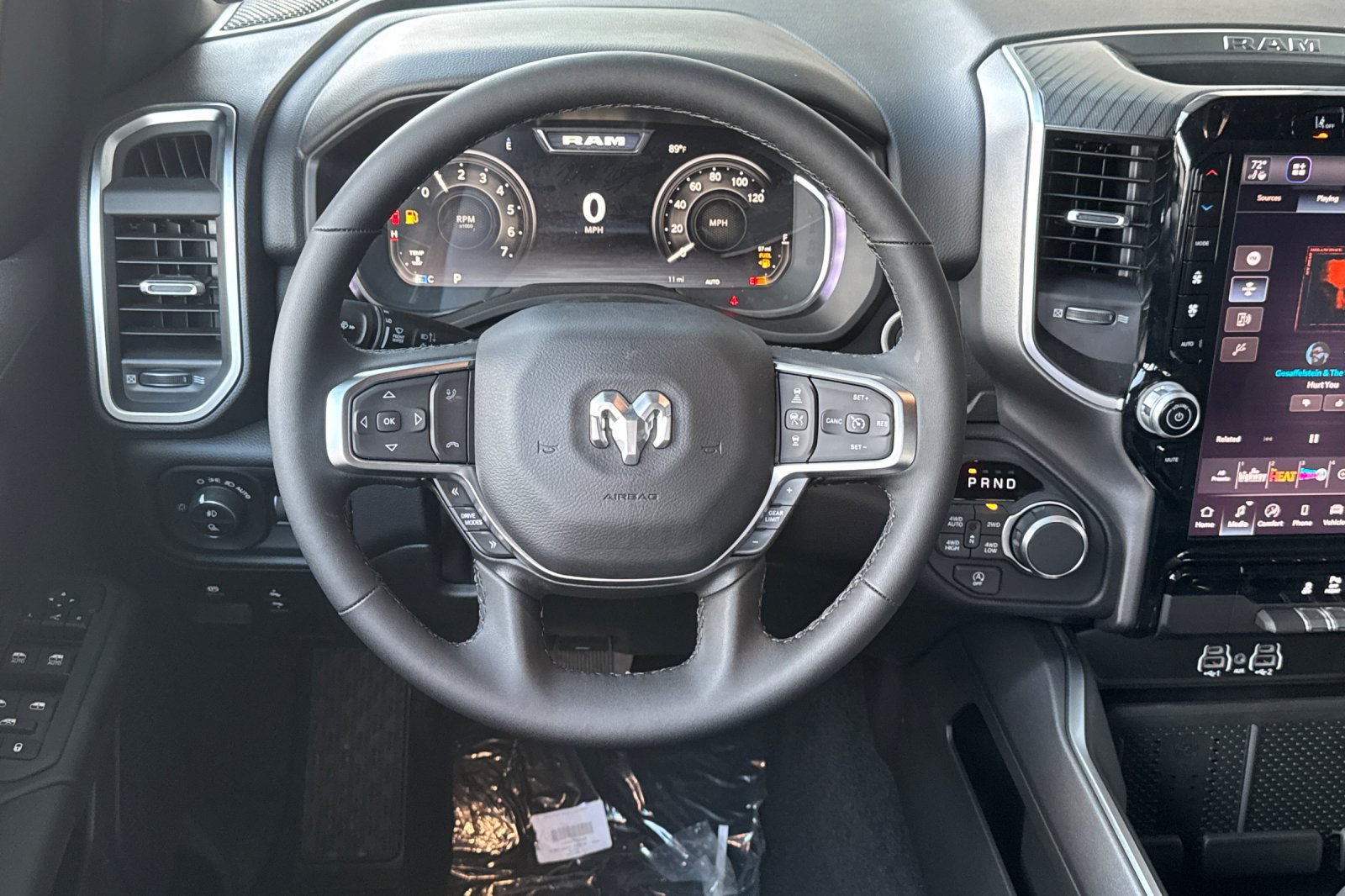 New 2026 RAM 1500 Big Horn AWD/4WD image 13
