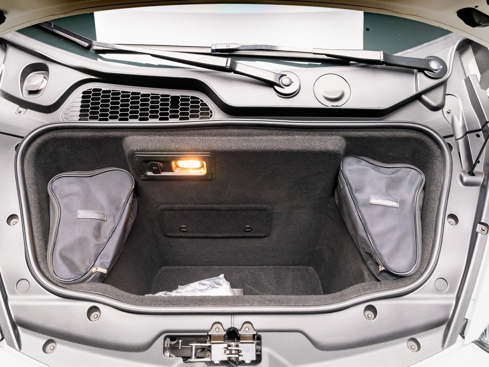 Used 2015 Lamborghini Huracan LP 610-4 image 34