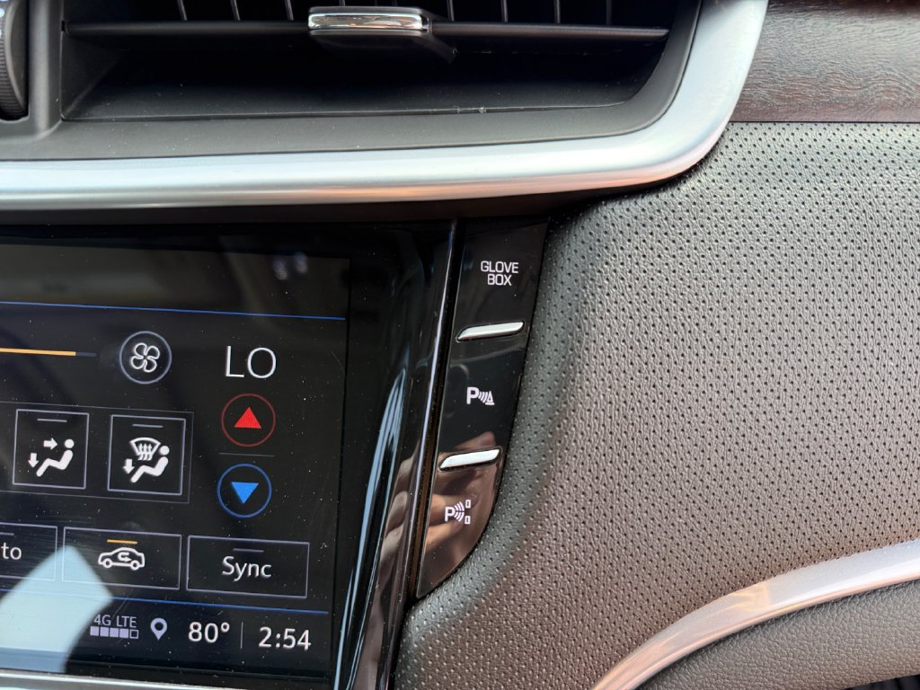 Used 2018 Cadillac XTS Luxury w/ Driver Awareness Package FWD image 47