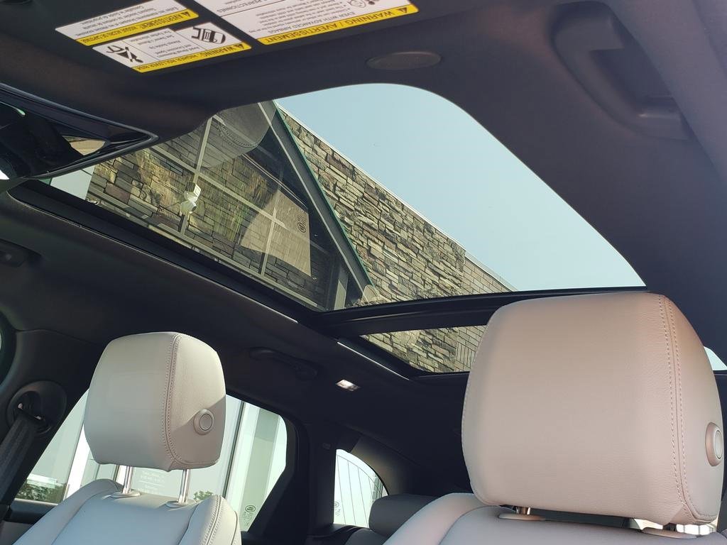 New 2026 Land Rover Range Rover Velar S image 20
