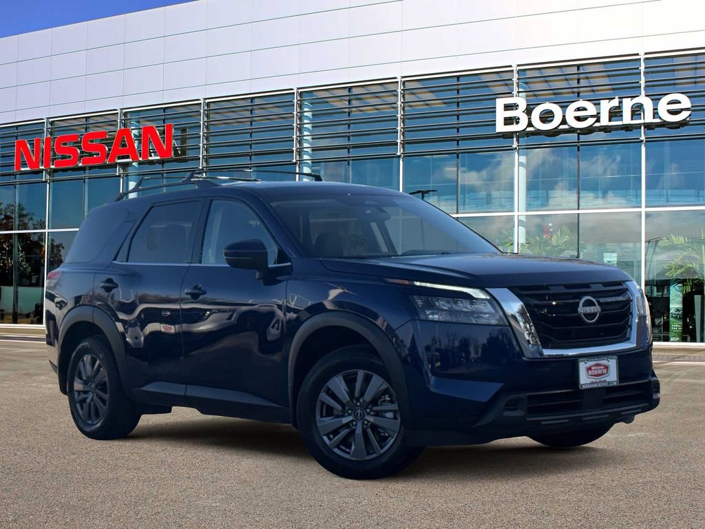 Used 2025 Nissan Pathfinder SV