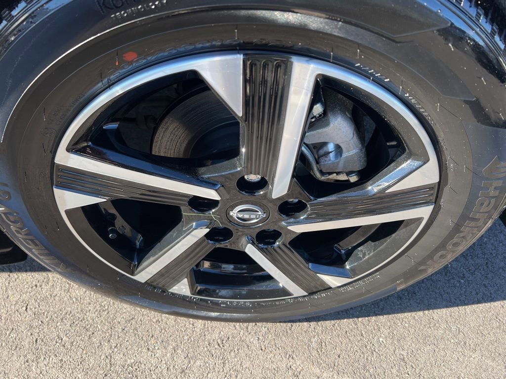 Certified 2024 Nissan Sentra SV image 39