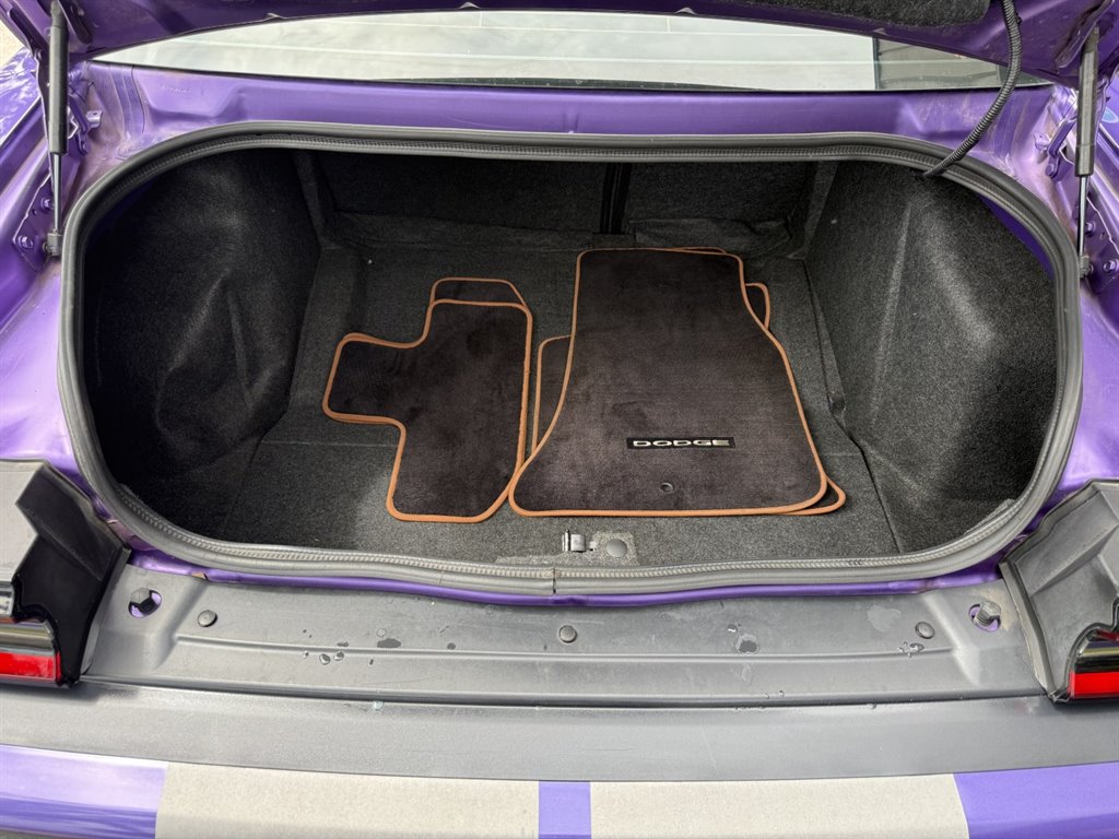 Used 2016 Dodge Challenger R/T Plus RWD image 31