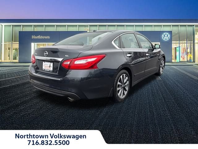 Used 2016 Nissan Altima 2.5 SL w/ 2.5 Technology w/LED Package image 3