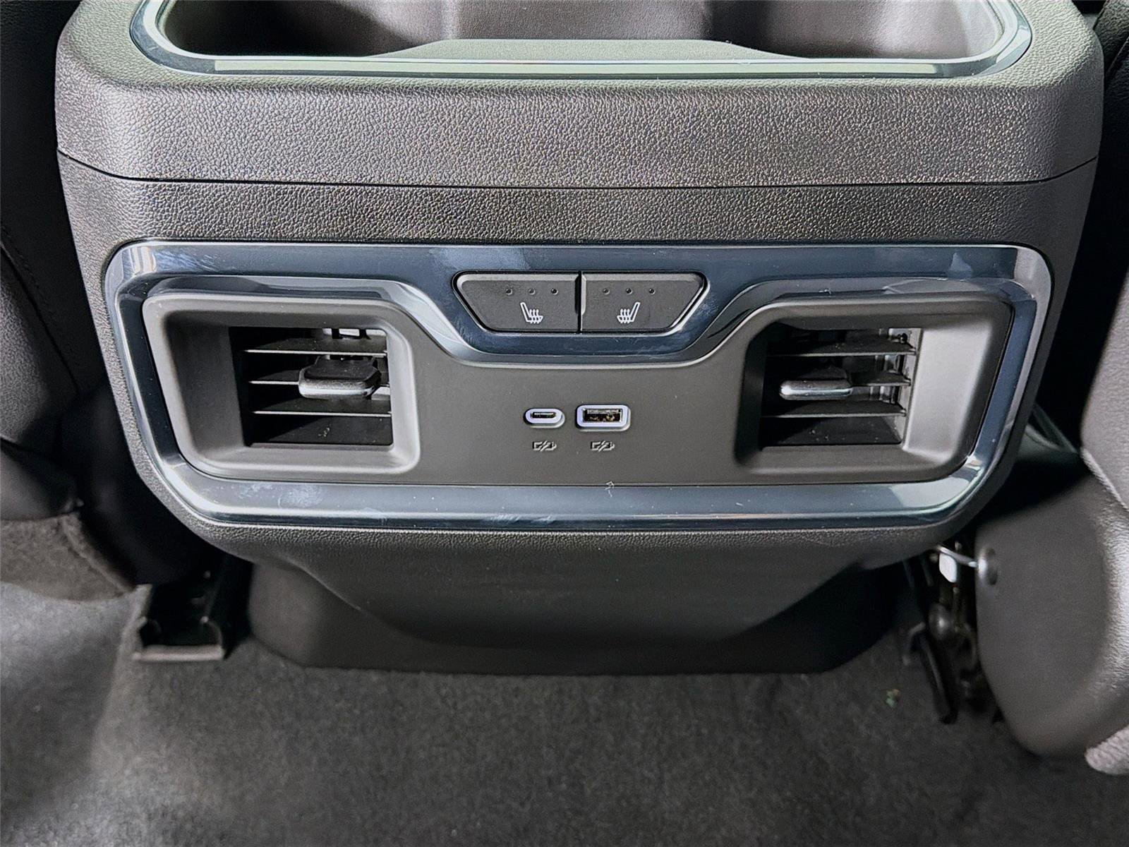 New 2026 GMC Sierra 3500 SLT w/ SLT Premium Package image 27