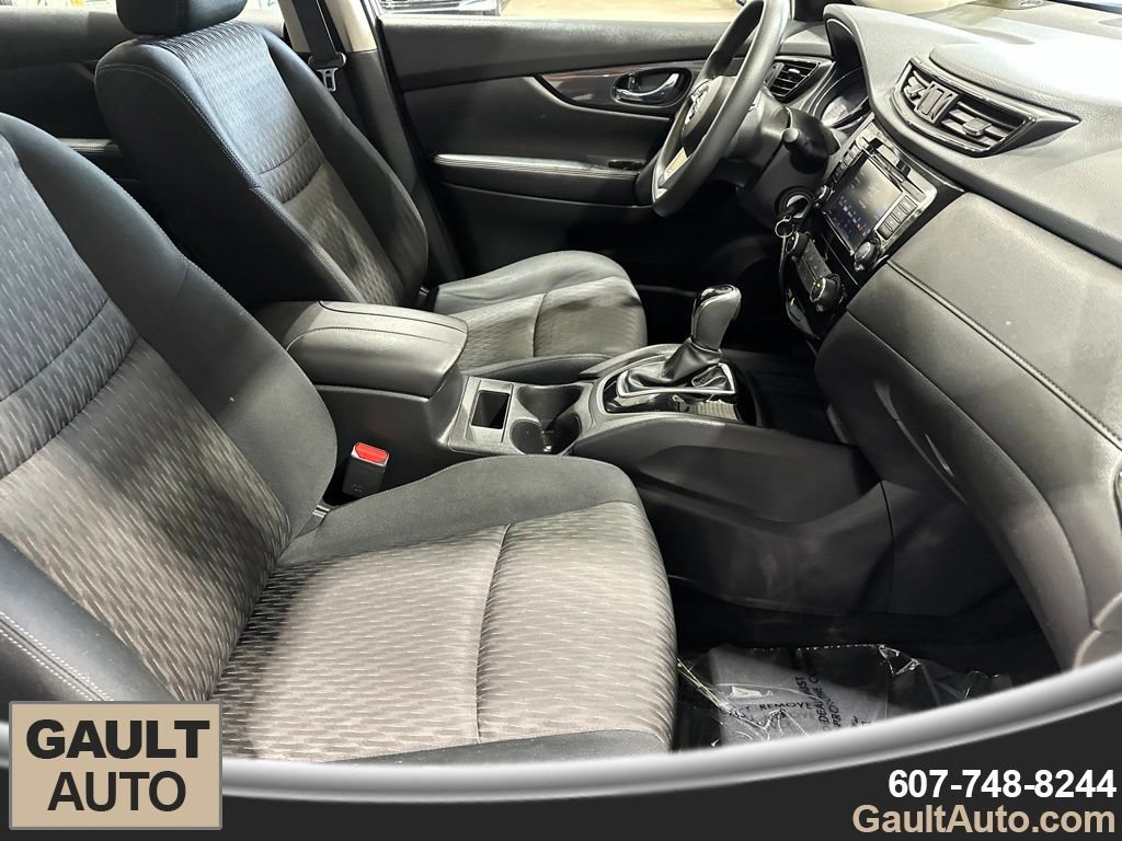 Used 2018 Nissan Rogue S AWD/4WD image 17