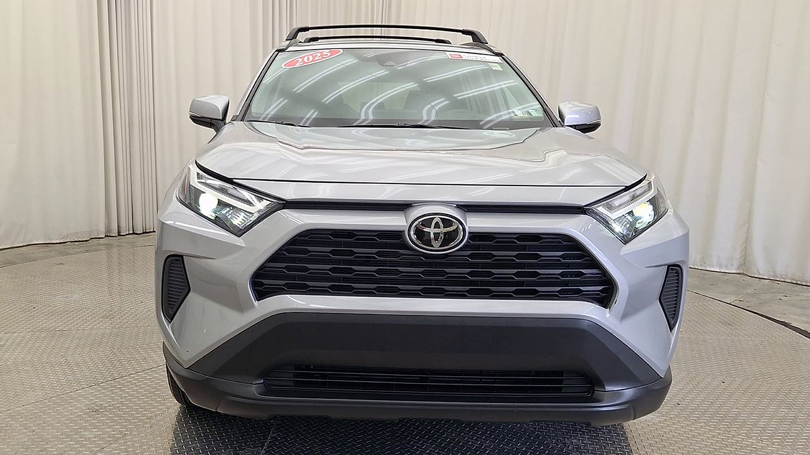 Certified 2025 Toyota RAV4 XLE w/ Convenience Package AWD/4WD image 10