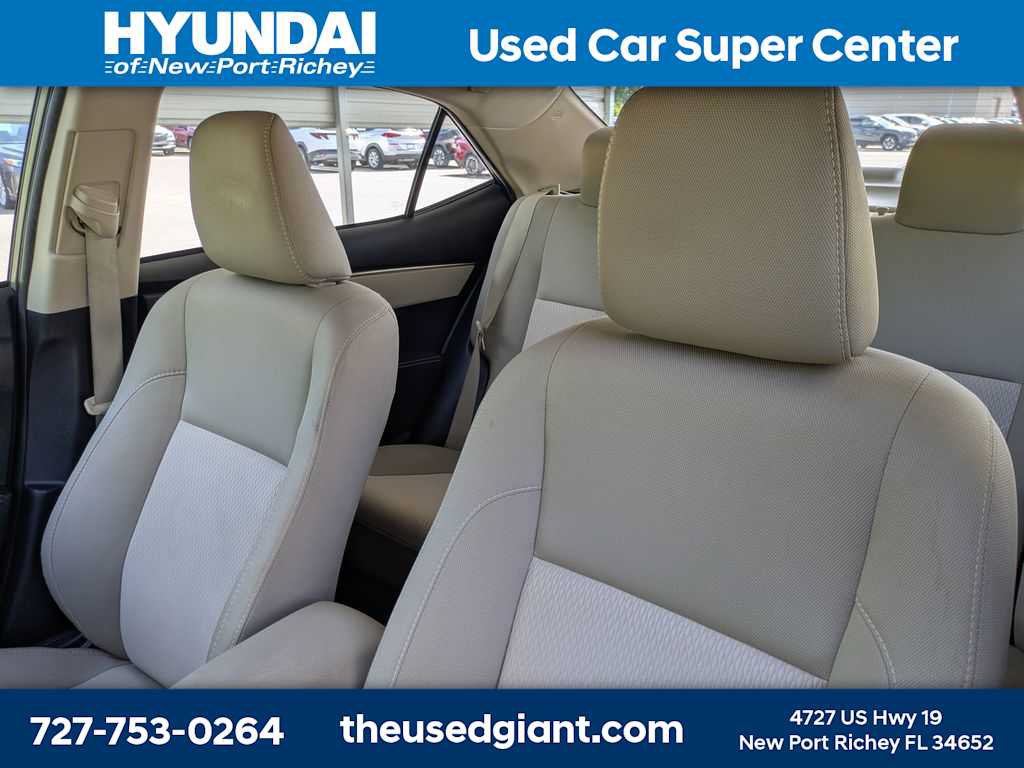 Used 2015 Toyota Corolla LE FWD image 7