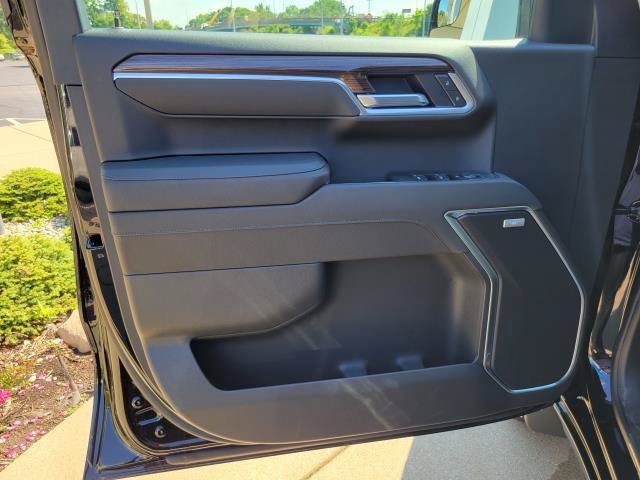 New 2026 Chevrolet Silverado 1500 RST w/ Convenience Package II AWD/4WD image 6