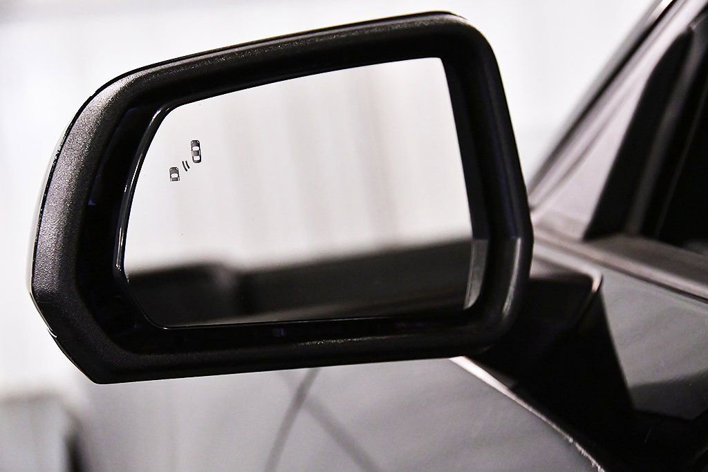 Used 2025 Ford Mustang Premium image 12