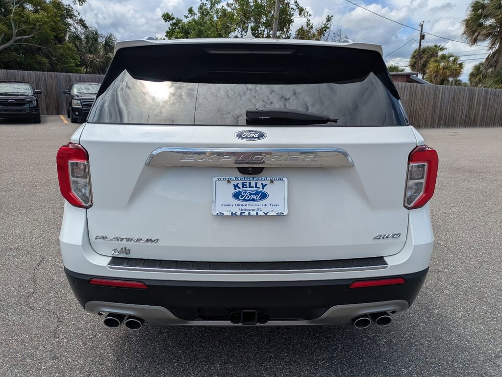 Certified 2022 Ford Explorer Platinum w/ Equipment Group 601A AWD/4WD image 7