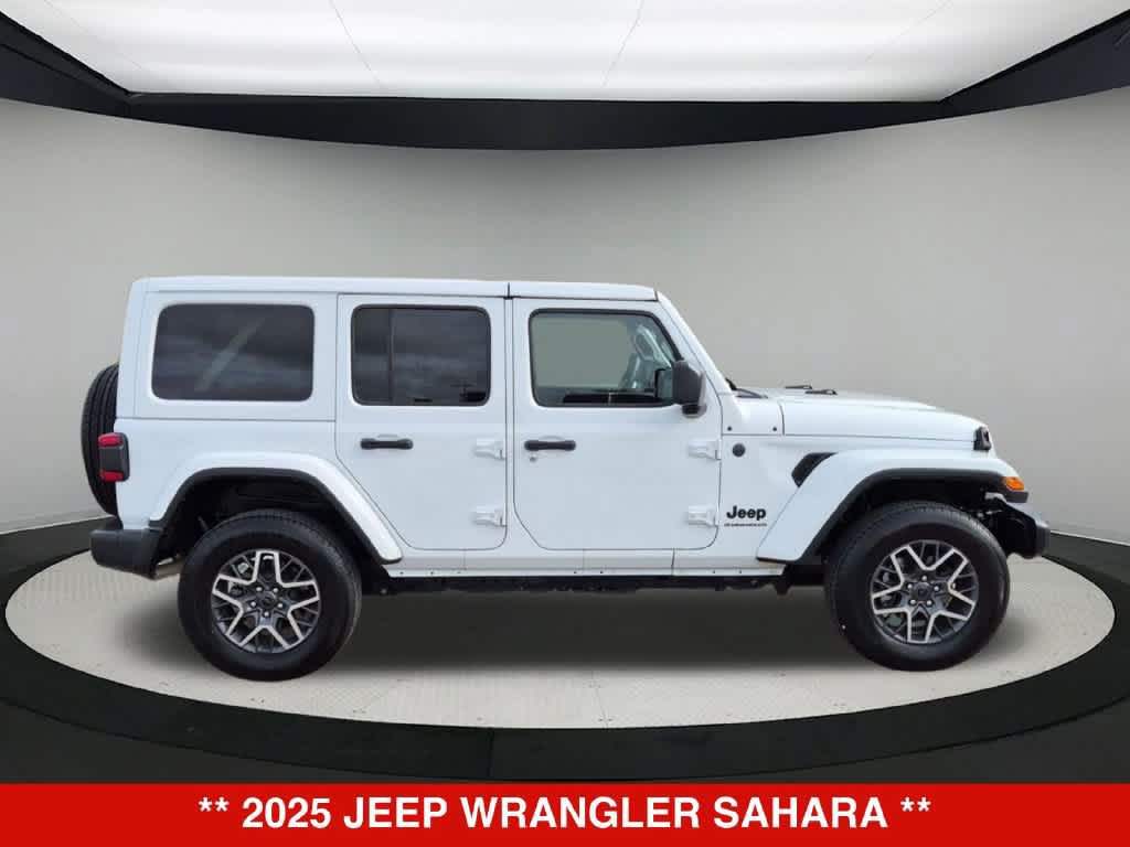 Used 2025 Jeep Wrangler Unlimited Sahara AWD/4WD image 8