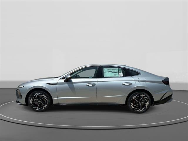 New 2026 Hyundai Sonata SEL FWD image 4
