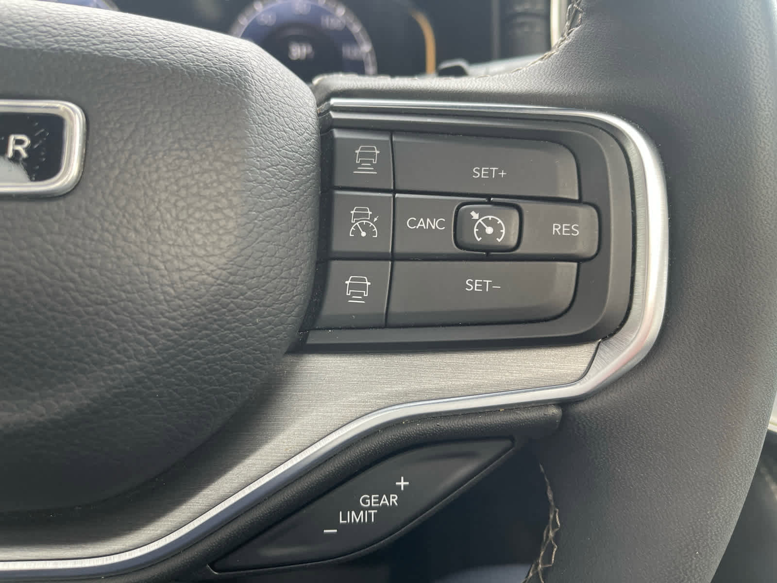 Used 2024 Jeep Wagoneer Series II image 28