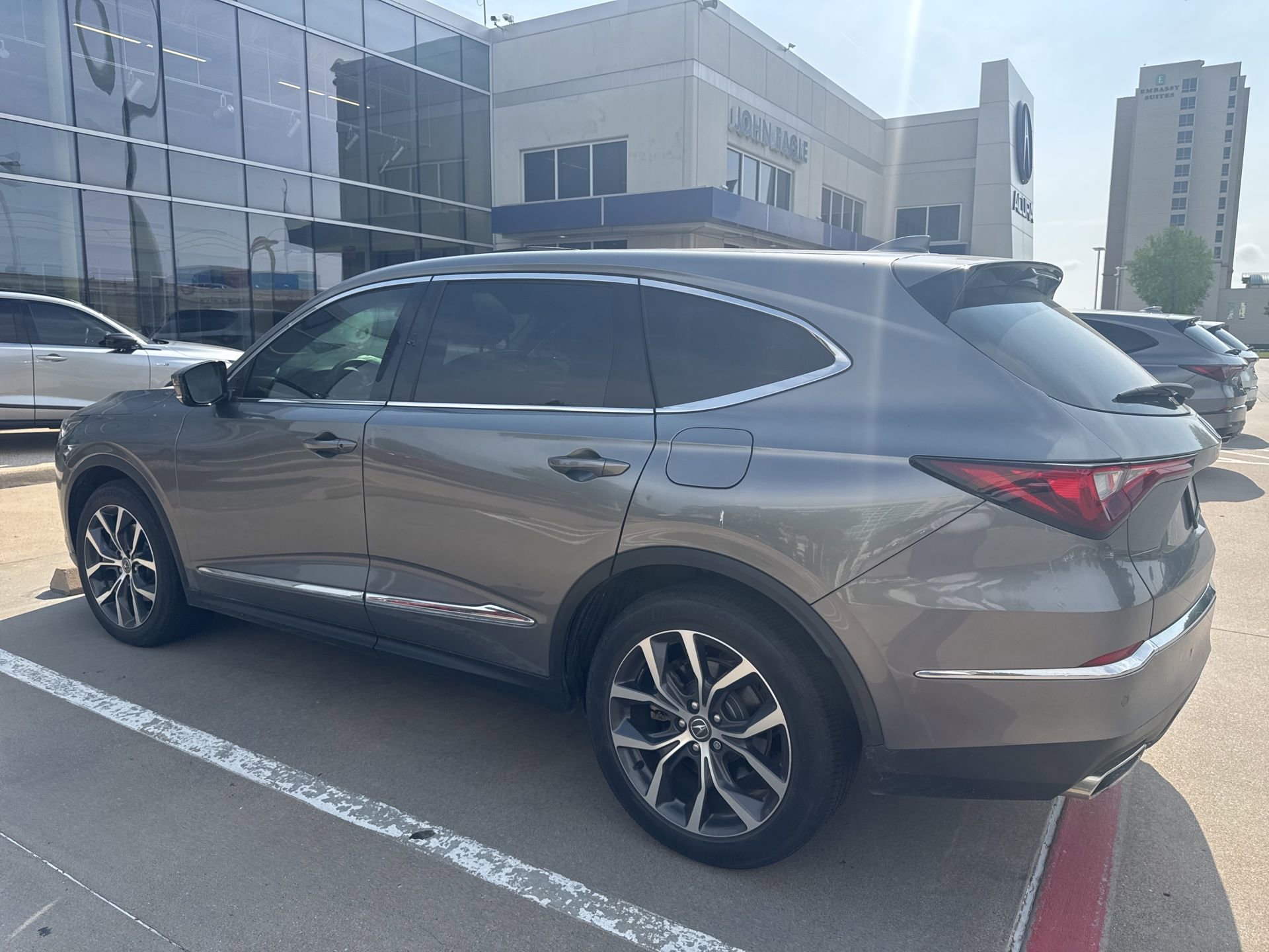 Used 2024 Acura MDX FWD w/ Technology Package image 3