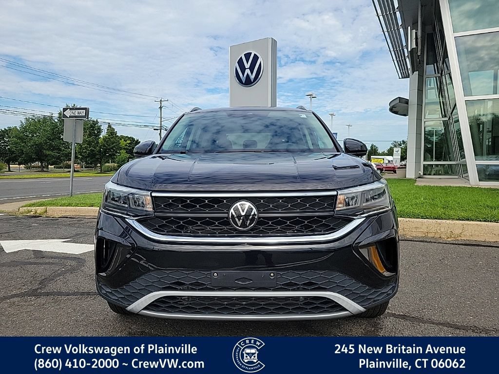 Certified 2023 Volkswagen Taos SE w/ Panoramic Sunroof Package AWD/4WD image 22