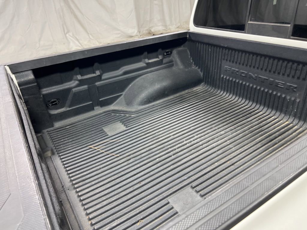 Used 2022 Nissan Frontier SV image 15