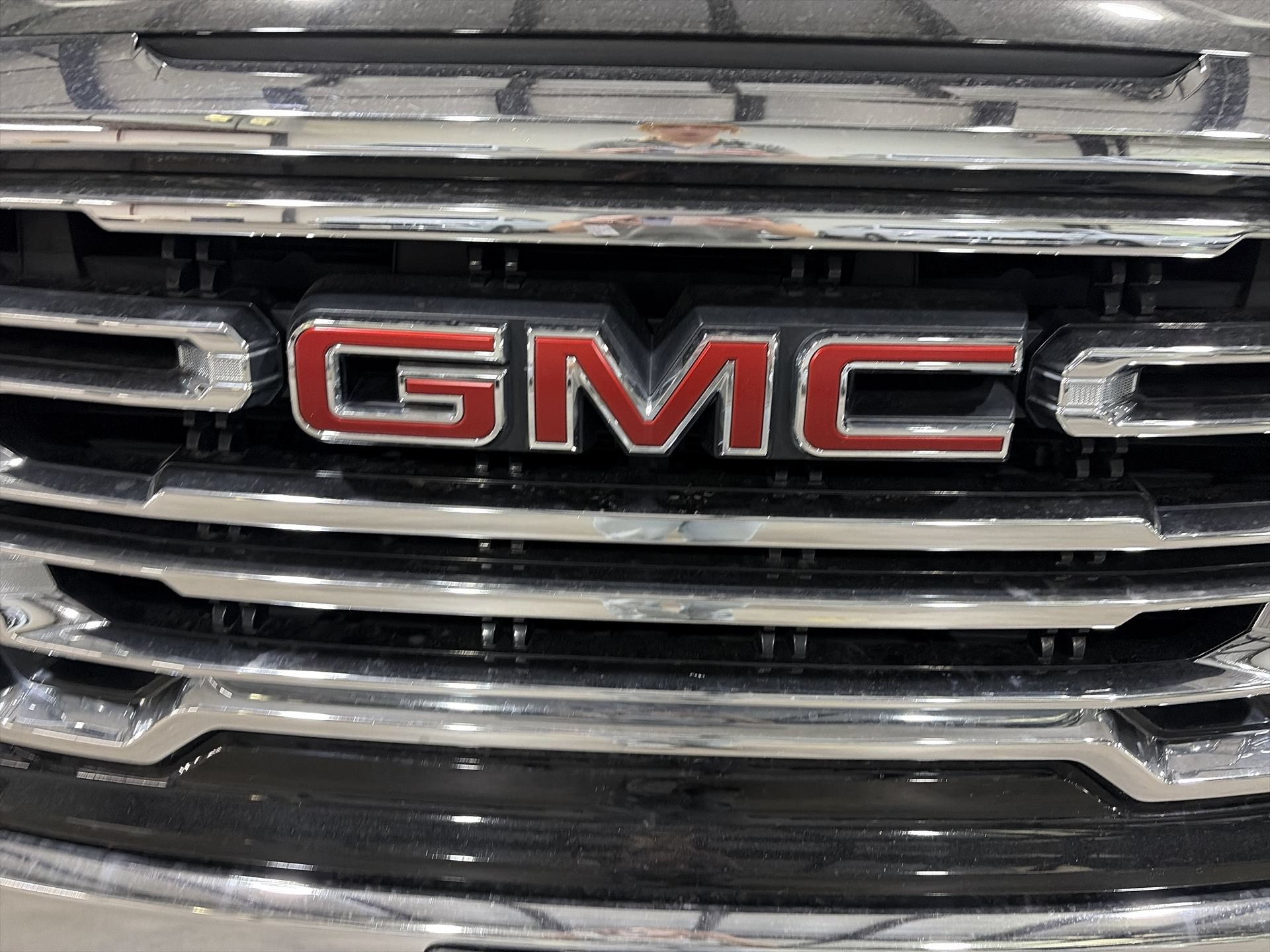 Used 2019 GMC Sierra 1500 SLT AWD/4WD image 32