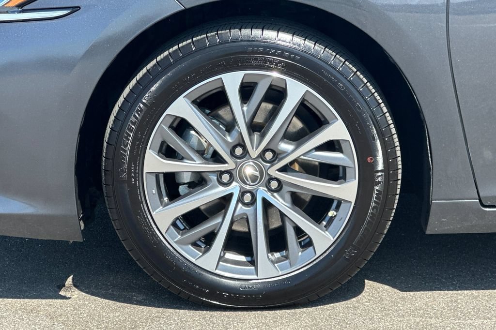 Certified 2025 Lexus ES 350 FWD image 24