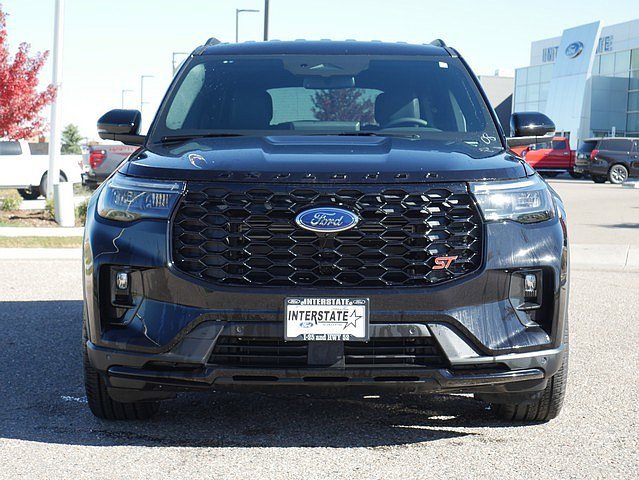 New 2025 Ford Explorer ST image 8