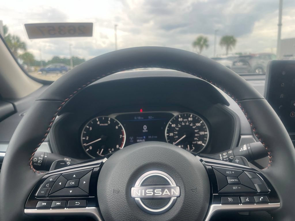 New 2026 Nissan Altima 2.5 SR w/ SR Midnight Edition Package FWD image 12