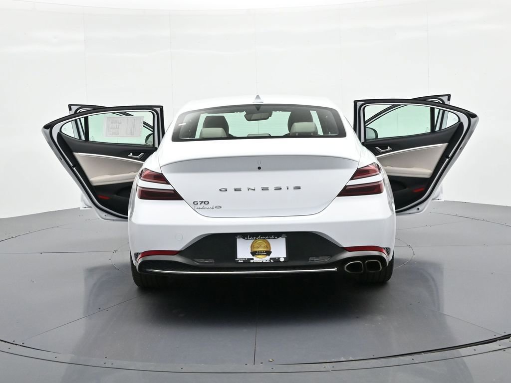 Used 2023 Genesis G70 2.0T image 27