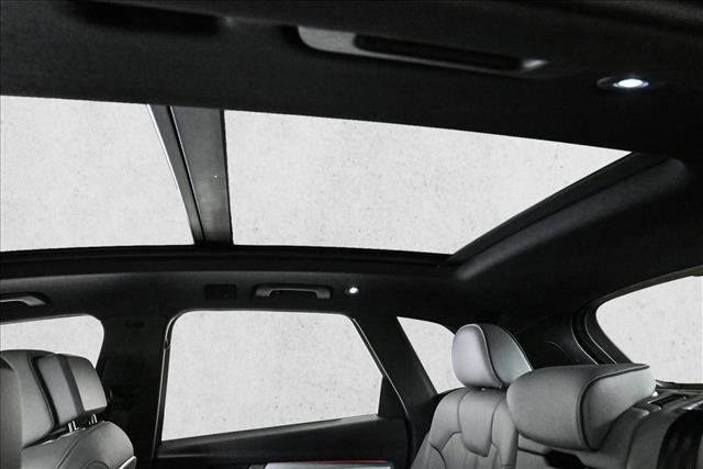 Certified 2025 Audi Q5 2.0T Premium Plus image 20