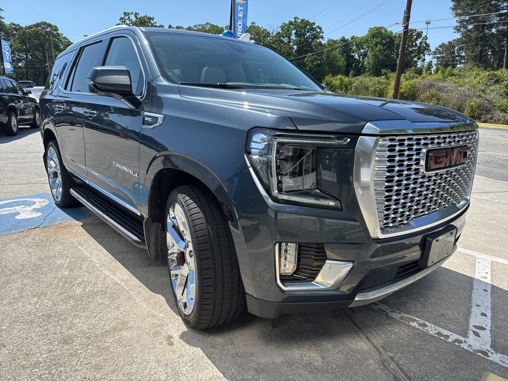Used 2021 GMC Yukon Denali w/ Advanced Technology Package AWD/4WD image 2
