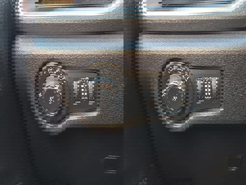 Used 2019 Chrysler Pacifica Limited w/ S Appearance Package image 18