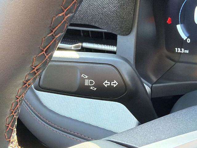 Certified 2025 Ford Explorer Active image 32