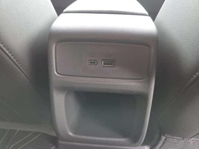 New 2026 Chevrolet Trax LT w/ Midnight Edition FWD image 14