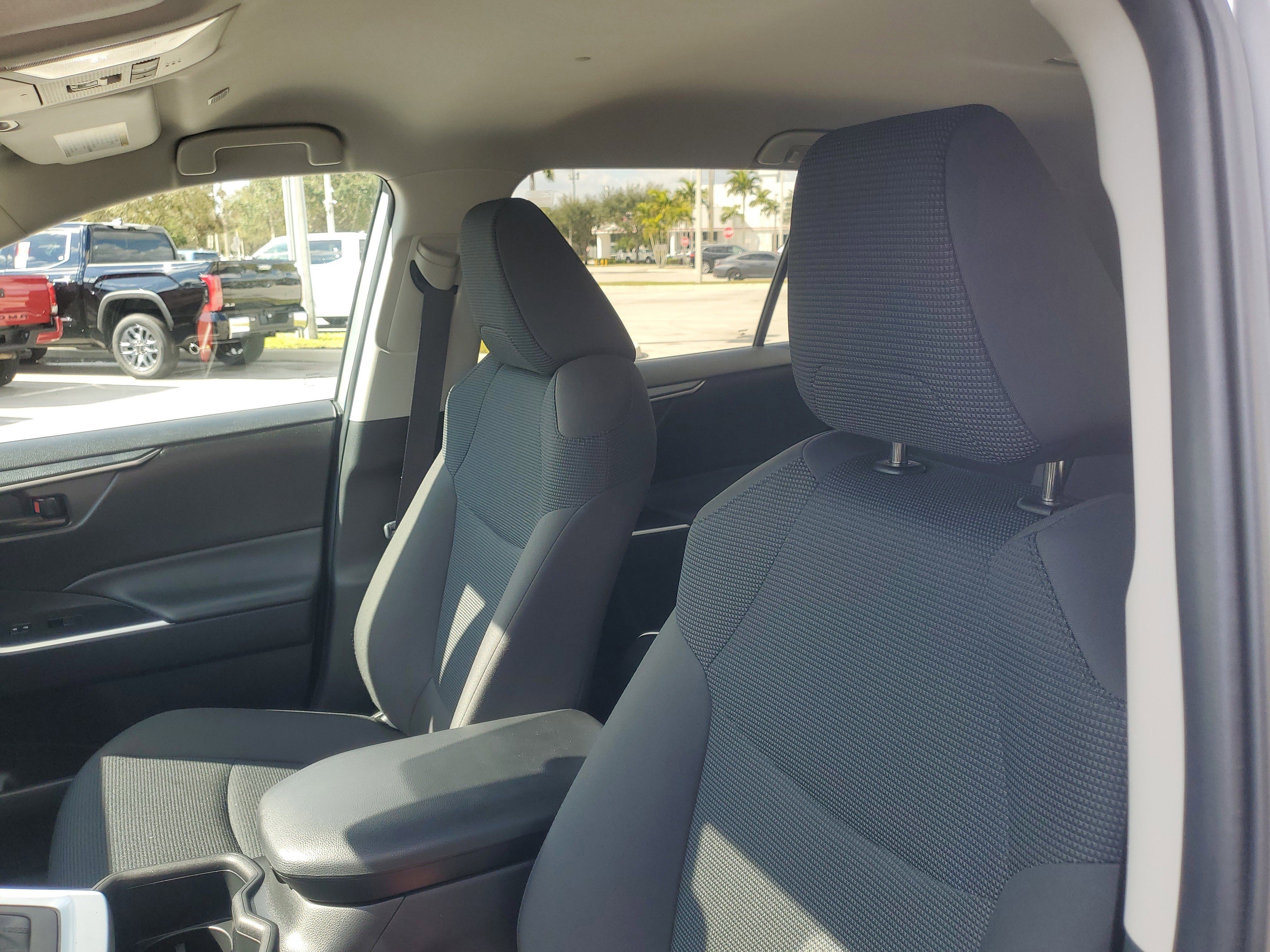 Used 2024 Toyota RAV4 LE image 17