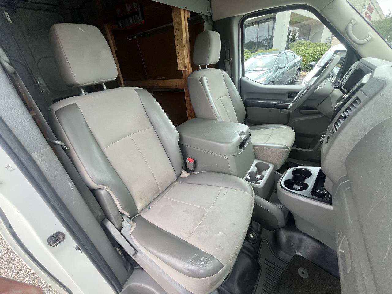 Used 2018 Nissan NV 2500 SV RWD image 41