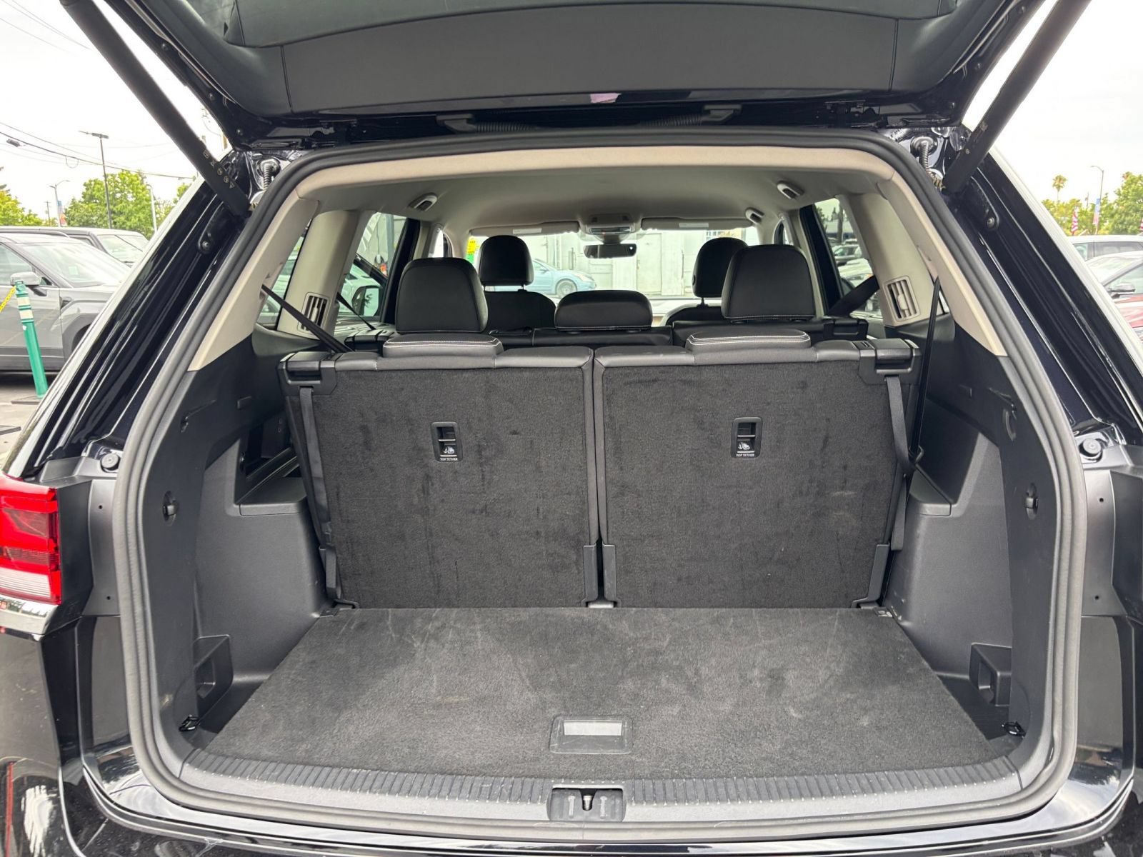 Used 2026 Volkswagen Atlas SE FWD image 35