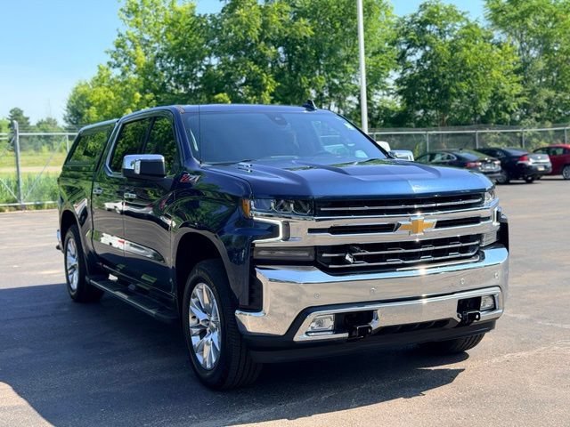 Used 2021 Chevrolet Silverado 1500 LTZ w/ LTZ Premium Package AWD/4WD image 4